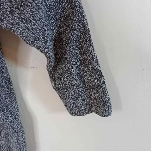 Express Women Sweater Top Small Petite Gray Relaxed Fit Knit V-Neck 3/4 Sleeves - Picture 4 of 6